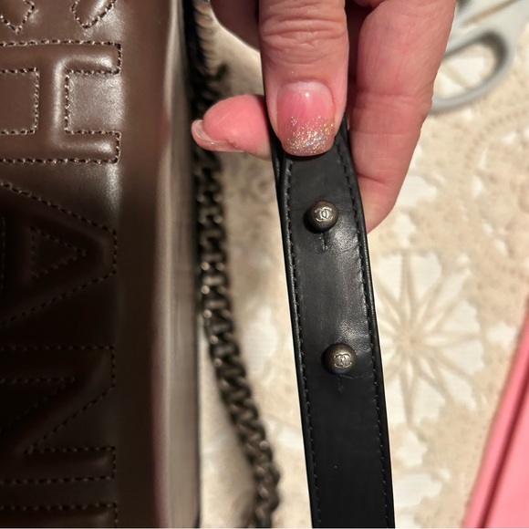 Luxury Two-Tone Leather Shoulder Bag aged hardware - Picture 7 of 11